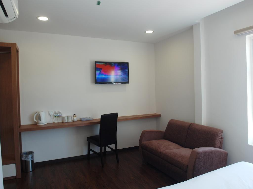 Nagoya Inn Hotel Kuah Habitación foto